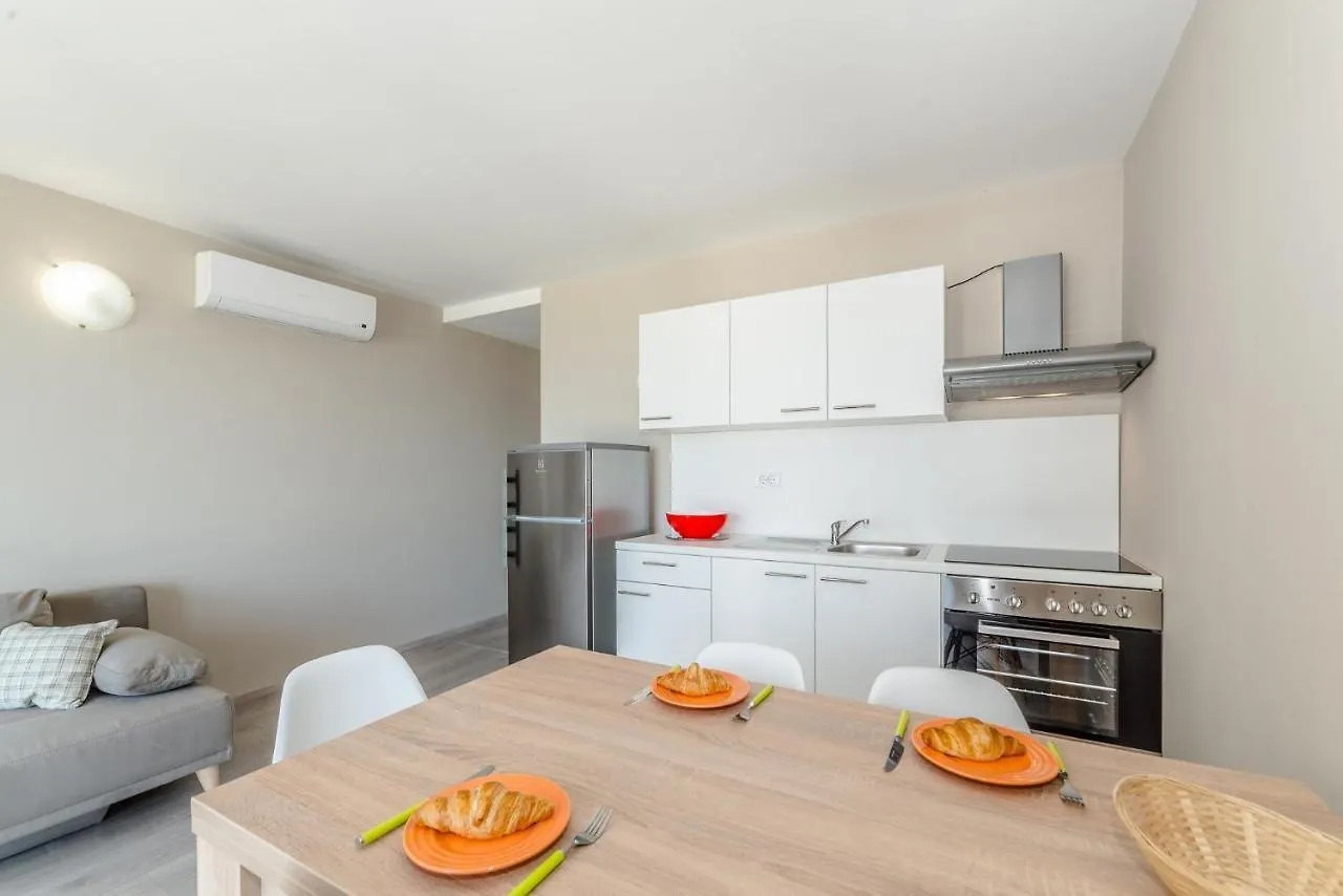 Apartment Amazing Island Povljana